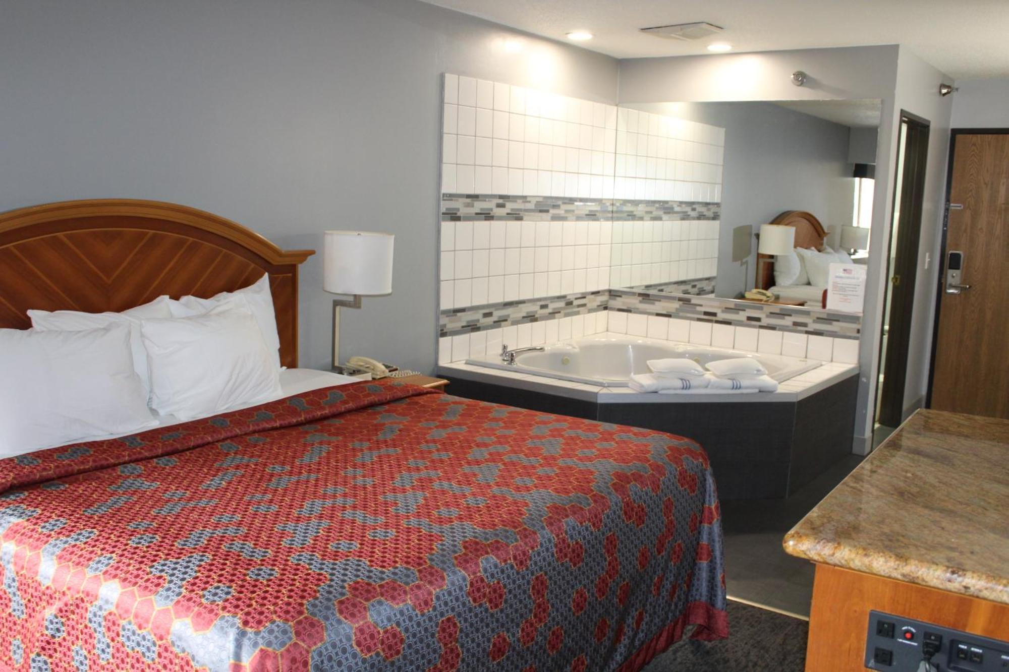 American Inn And Suites Ionia Eksteriør bilde